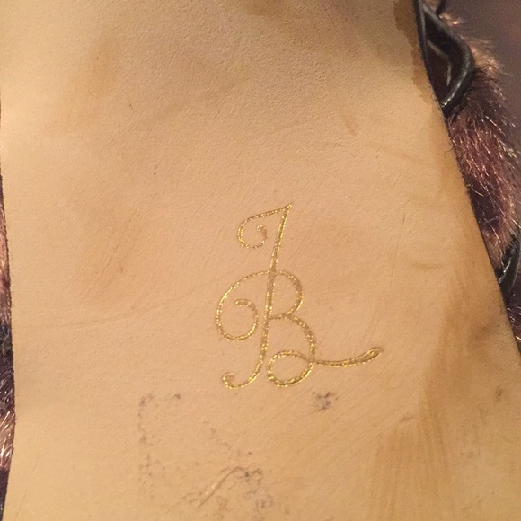 Jada Brave Leopard Pumps! - Picture 5 of 7